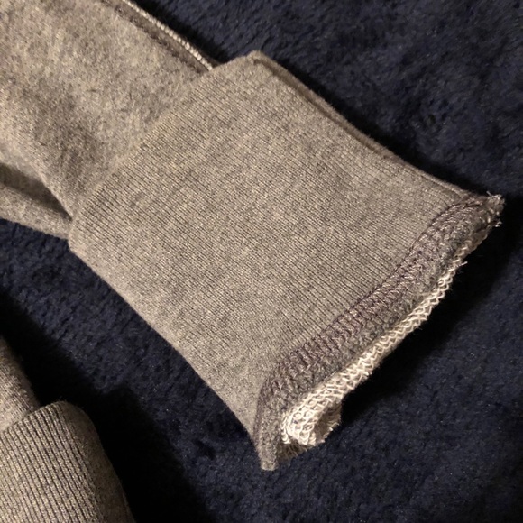 Gray Hollister Sweatshirt Size XS - Picture 5 of 7